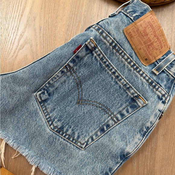 Vintage Levi's Women’s Light Blue Shorts - Picture 2 of 4